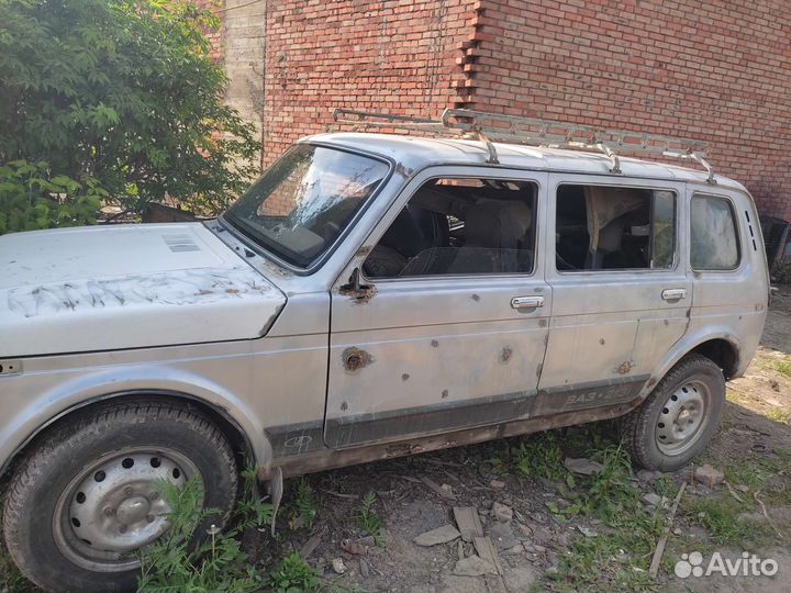 LADA 4x4 (Нива) 1.7 МТ, 2010, битый, 137 000 км