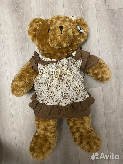 Плюшевый медведь