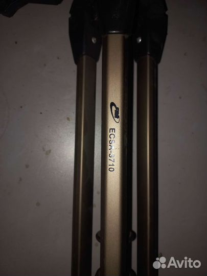 Штатив для фотоаппарата