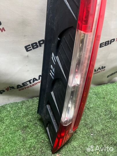 Фонарь задний правый Ford С-Max седан 2.0 aoda