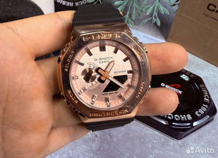 Часы Casio G-Shock GM-2100