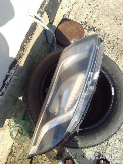 Фара правая kia rio 3 до рест