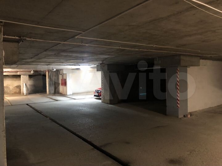 Машиноместо, 15 м²