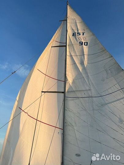 Парусная яхта легенда tormilind