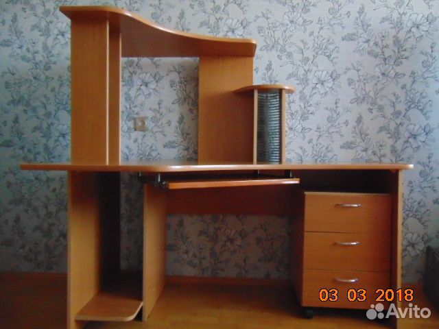 Компьютерный стол