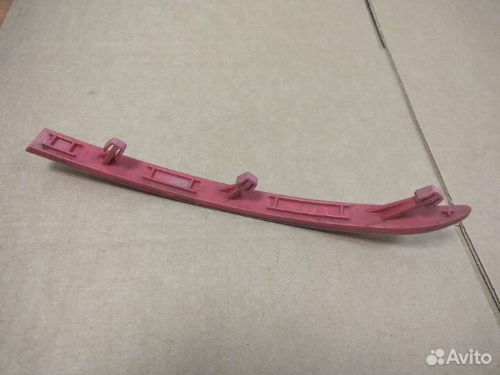 Отражатель заднего бампера Volkswagen Tiguan 11-17