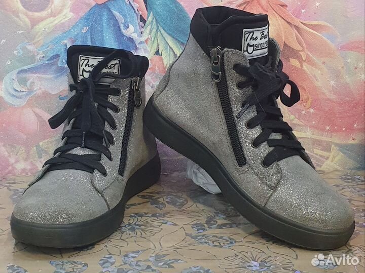 Ботинки на девочку