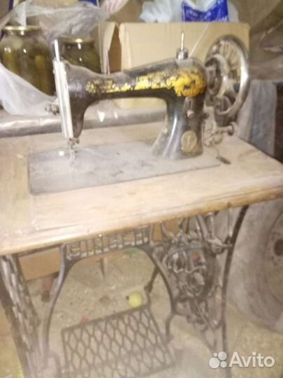 Швейная машина Singer