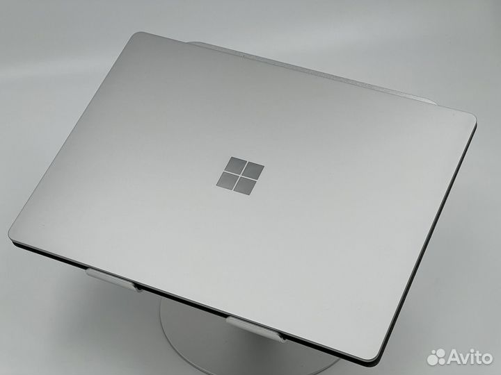 Microsoft Surface Laptop 2 i7-8650U/16/512 Multi-t