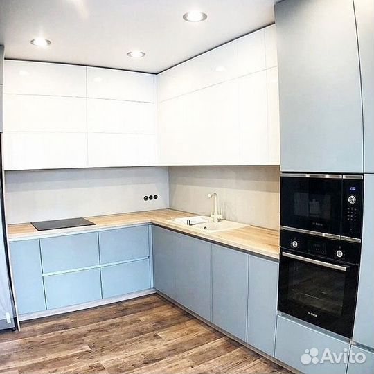 Кухня под потолок на заказ