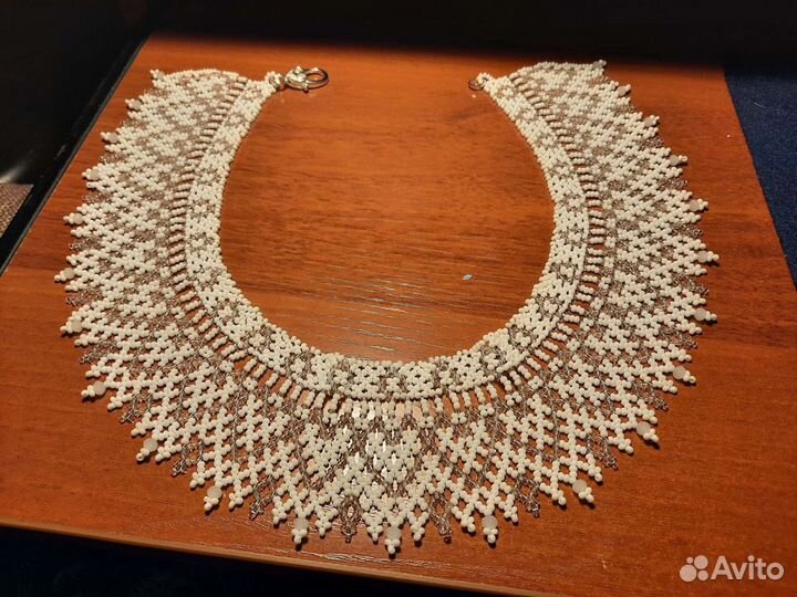 Колье из бисера