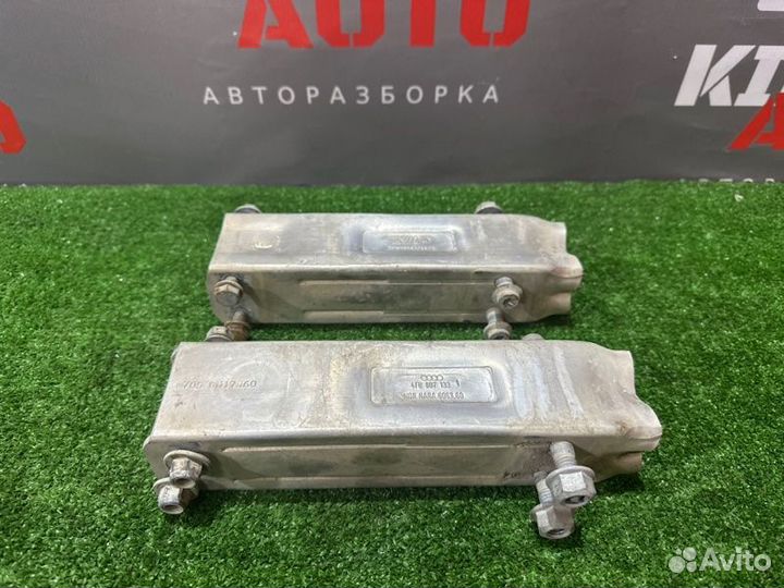 Кронштейн усилителя переднего бампера Audi A6 C6