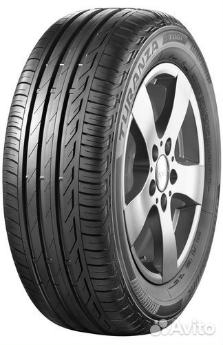 Bridgestone Turanza T001 215/45 R16 90V