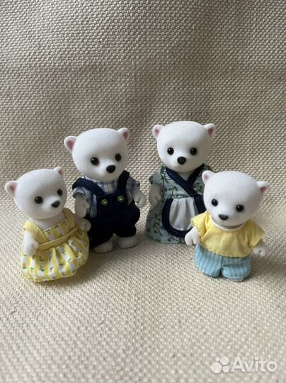 Sylvanian Families семья белых медведей раритет