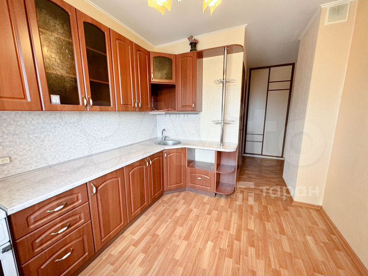 1-к. квартира, 40 м², 8/9 эт.