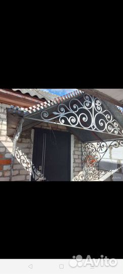 Козырёк на входную дверь