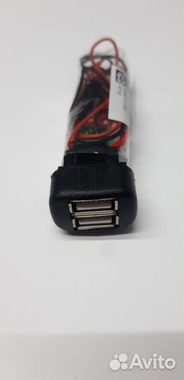 Универсальное зарядное устройство USB 2-гнезда