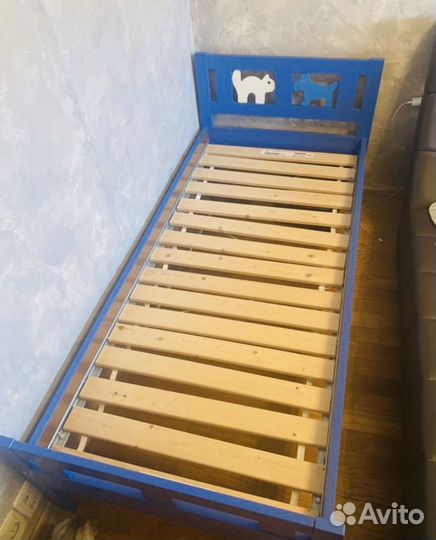 Детская кровать IKEA с матрасом и бортиком