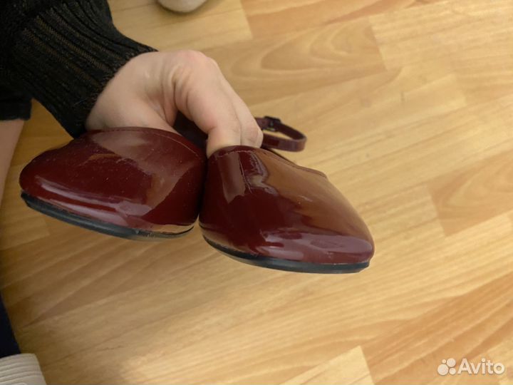 Новые бордовые лаковые балетки 38