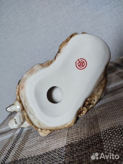 Статуэтка фарфор Медведь сувенир подарок