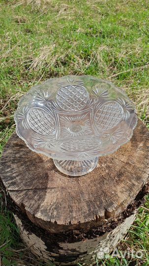 Ваза на ножке ананасы