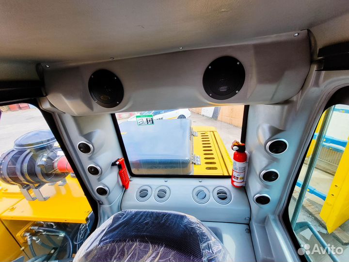 Колёсный экскаватор BEEZONE BX160W, 2023