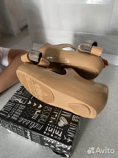 Mini melissa 26 27