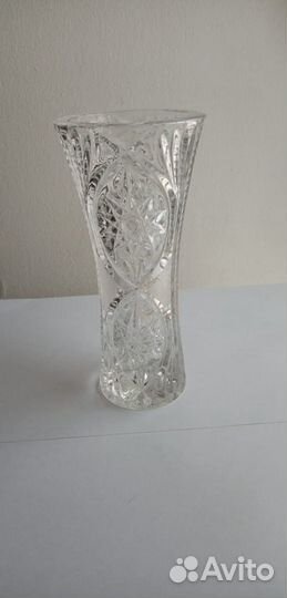 Продам вазу хрустальную