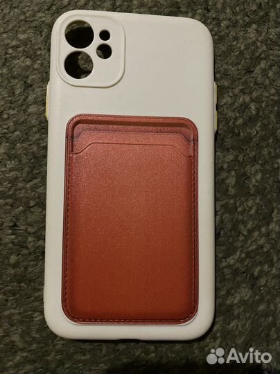 Чехол на iPhone 11