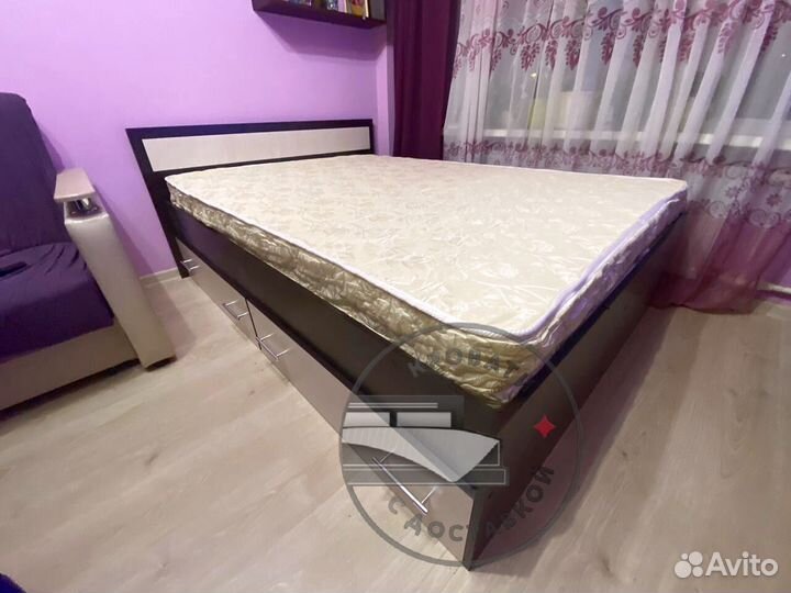 Кровать двуспальная