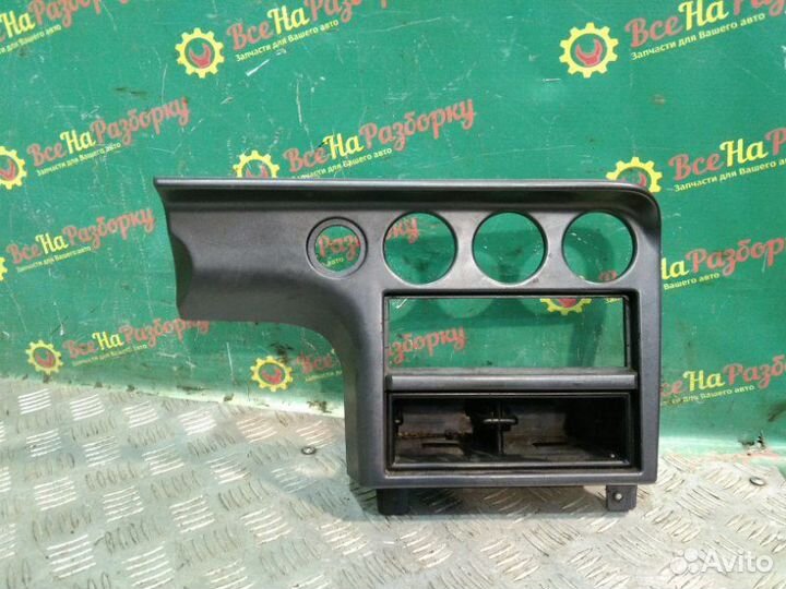 Накладка торпеды Ford Mondeo 1 лифтбек