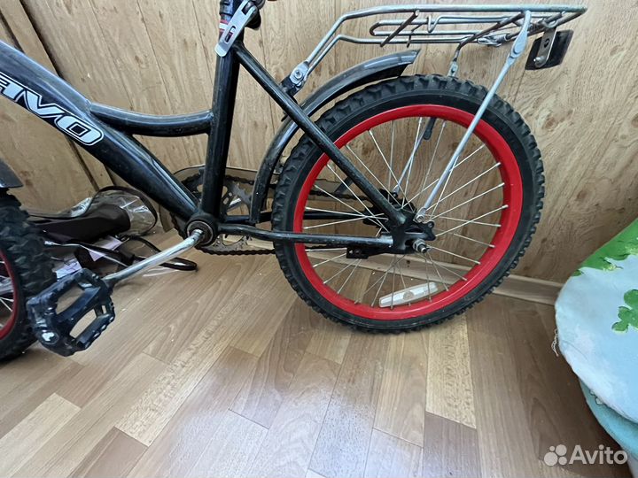 Детский велосипед 16, на 6-8 лет