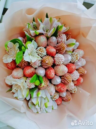 Клубничные букеты