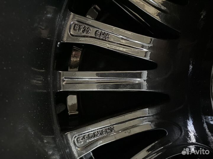 R18 Dunlop SP Sport Maxx 050 225/55, PCD 5x112 DIA 66.6