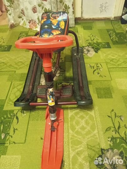 Детский снегокат бу