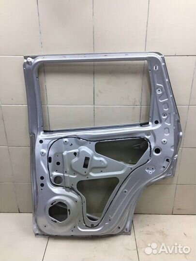 Дверь задняя правая Mitsubishi Pajero Sport