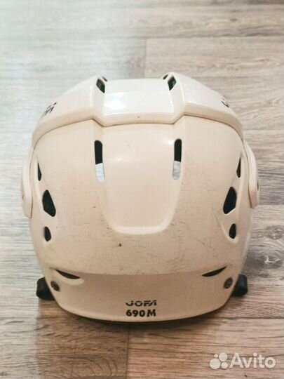 Шлем хоккейный взрослый бу