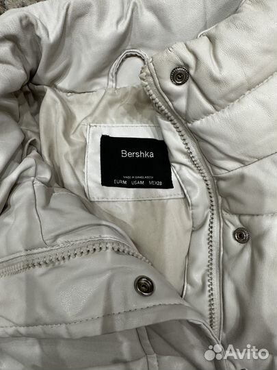 Пуховик bershka