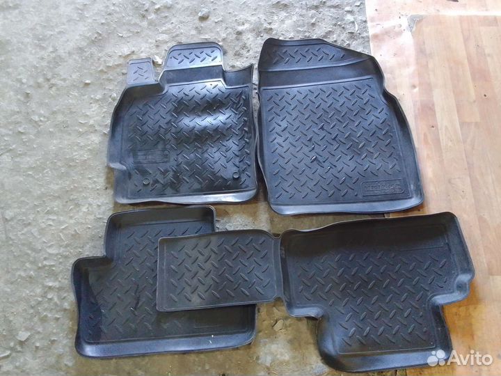 Автомобильные коврики