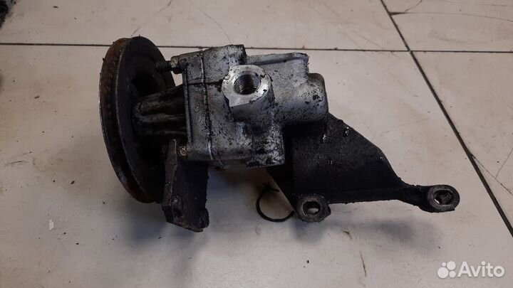 Насос гидроусилителя Audi 80
