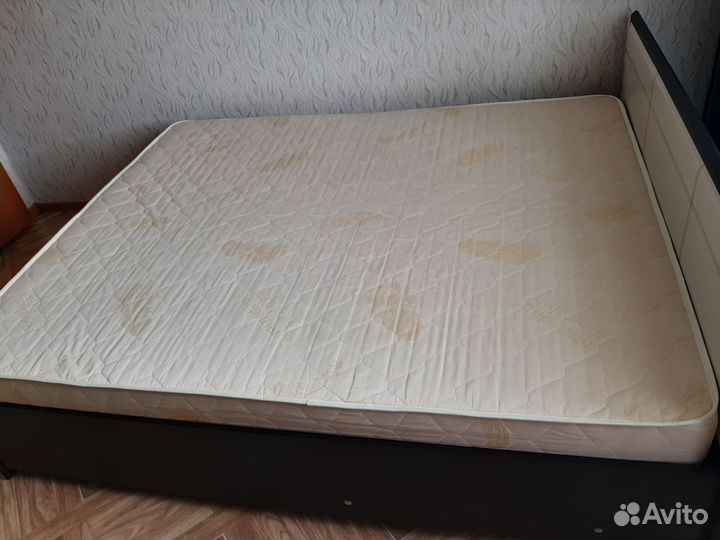 Матрас 160х200 бу