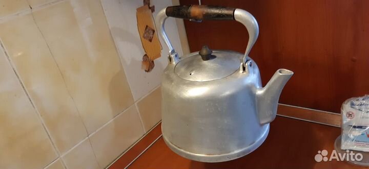 Чайник дореволюционный литой алюминий сем. раритет