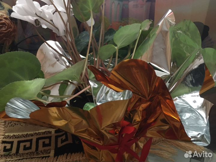 Упаковочная бумага для цветов и для подарков