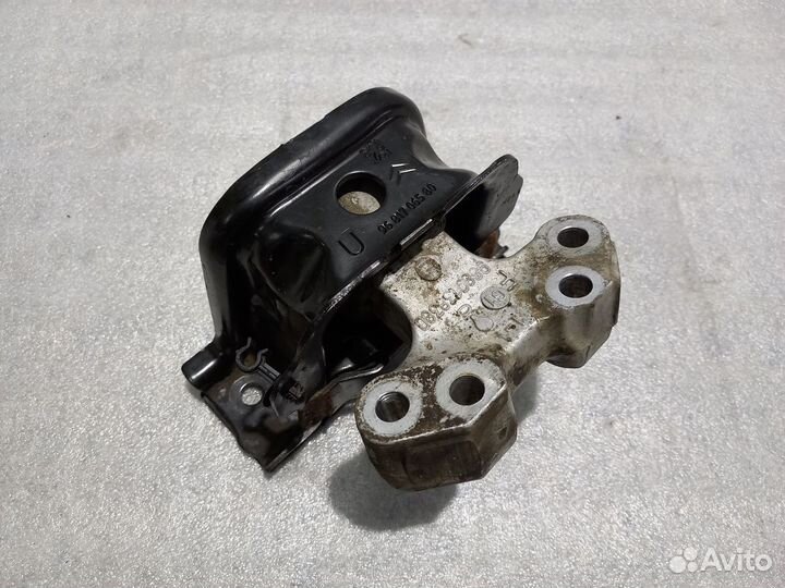 Опора двигателя правая C3 Picasso 1 (9681706580