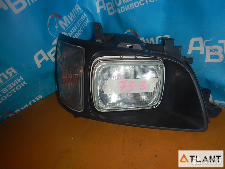 Рамка фар правый toyota noah