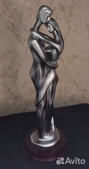 Статуэтка * влюблённые*