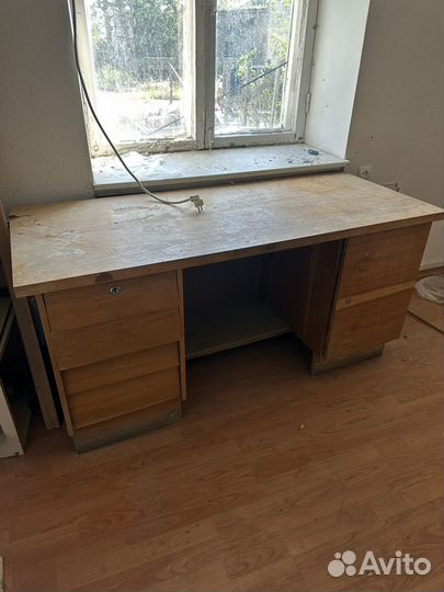 Столы офисные