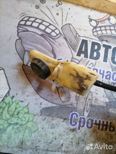 Вакуумник тормозной Ford C-MAX