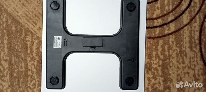 Весы напольные электронные