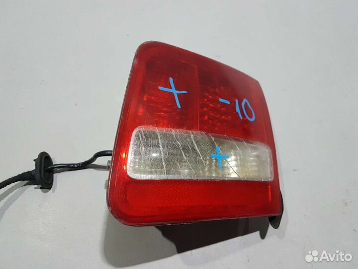 Фонарь задний внутренний правый ауди а8 audi s8